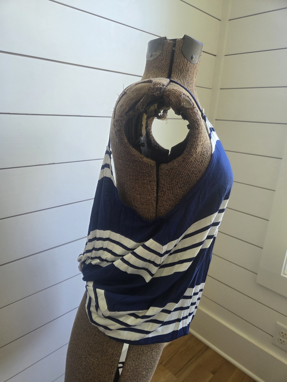 Chaser Wrap Front Tank - Picture 2 of 5
